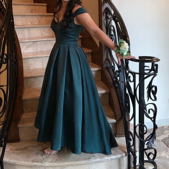 PROM DRESS - Picture 8 of 8